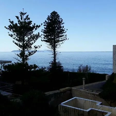 Holiday home A Due Passi Dal Mare Pizzolungo